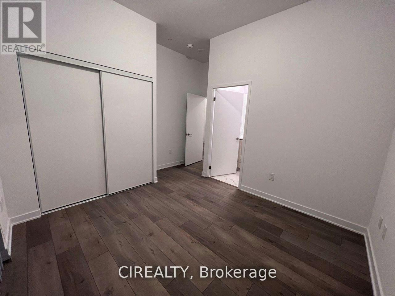 210-38 Honeycrisp Crescent, Vaughan, ON, L4K 0M8 - 6