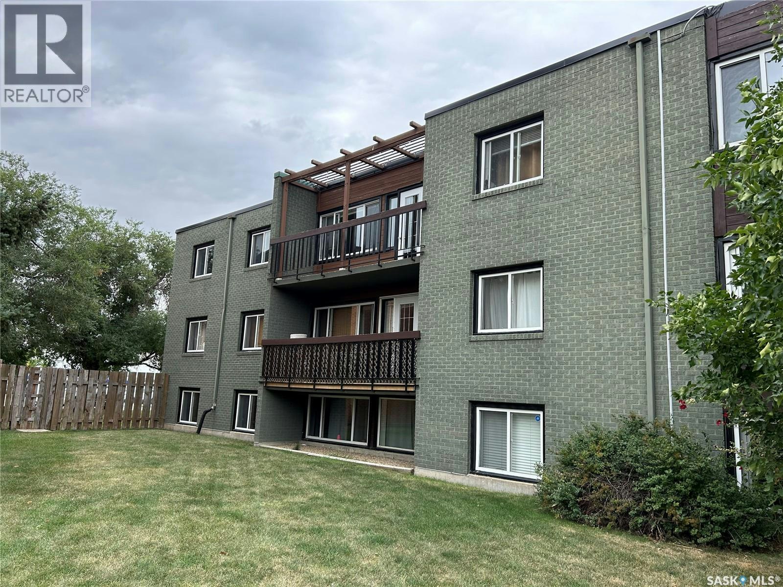 17-208 Lindsay Place, Saskatoon, SK, S7H 3E6