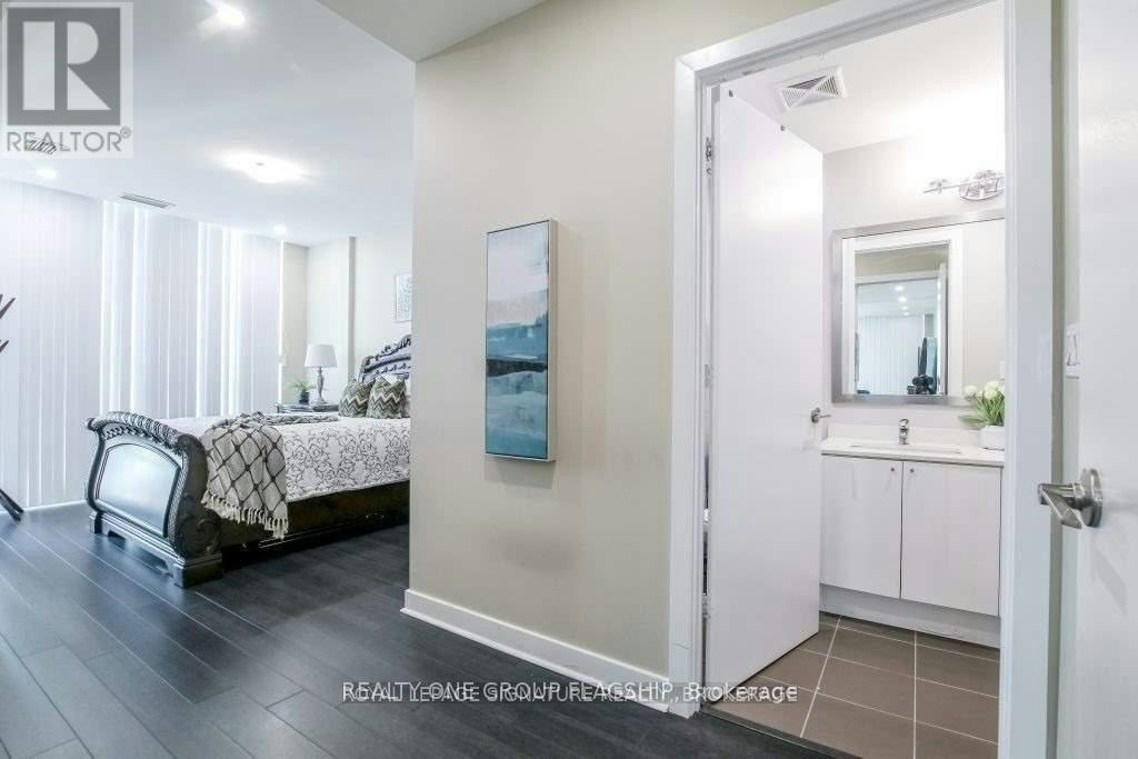 2801-3985 Grand Park Drive, Mississauga, ON, L5B 0H8 - 16