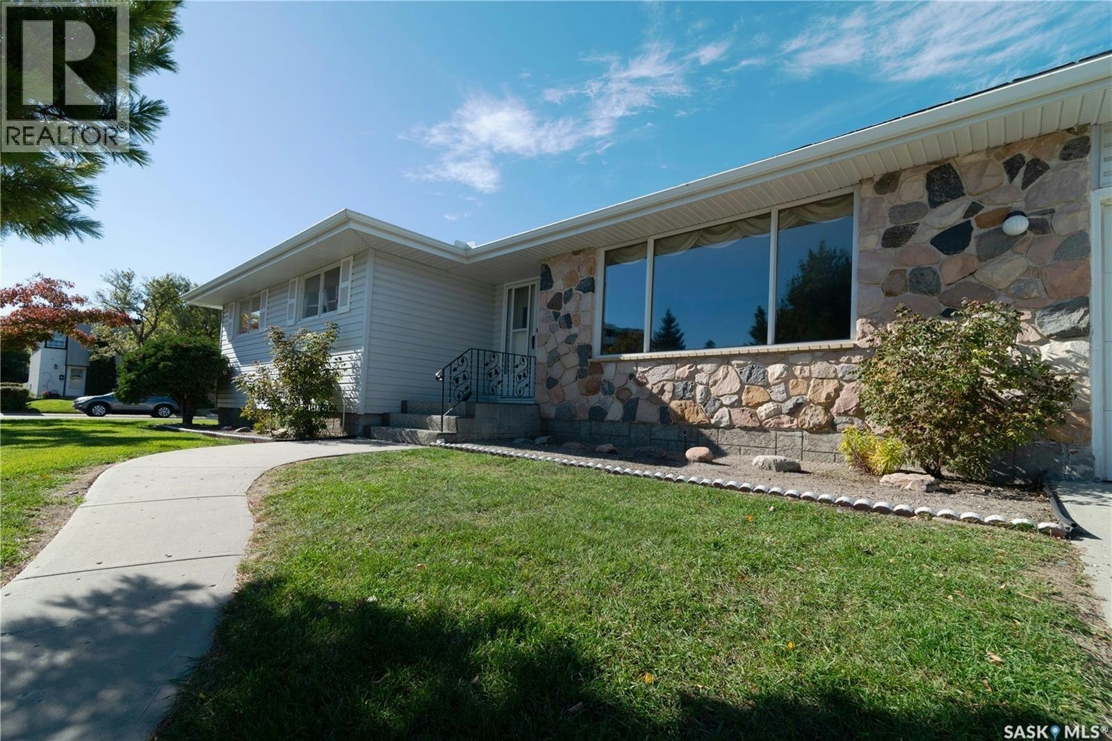 5 Wheaton Crescent, Regina, SK, S4S 2Z3