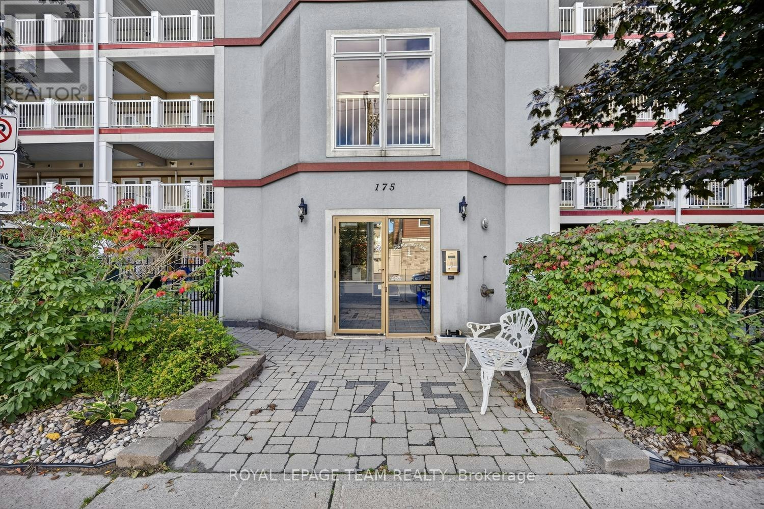 205-175 Water Street W, Prescott, ON, K0E 1T0