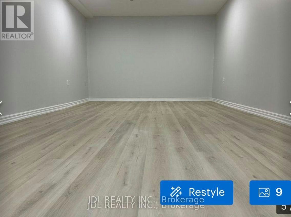 13 Pawnee Ave Avenue, Toronto, ON, M2H 3C6 - 5