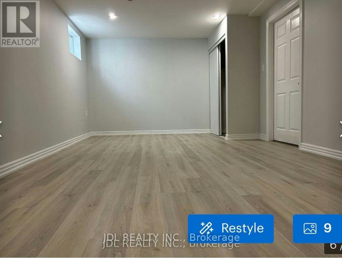 13 Pawnee Ave Avenue, Toronto, ON, M2H 3C6 - 6