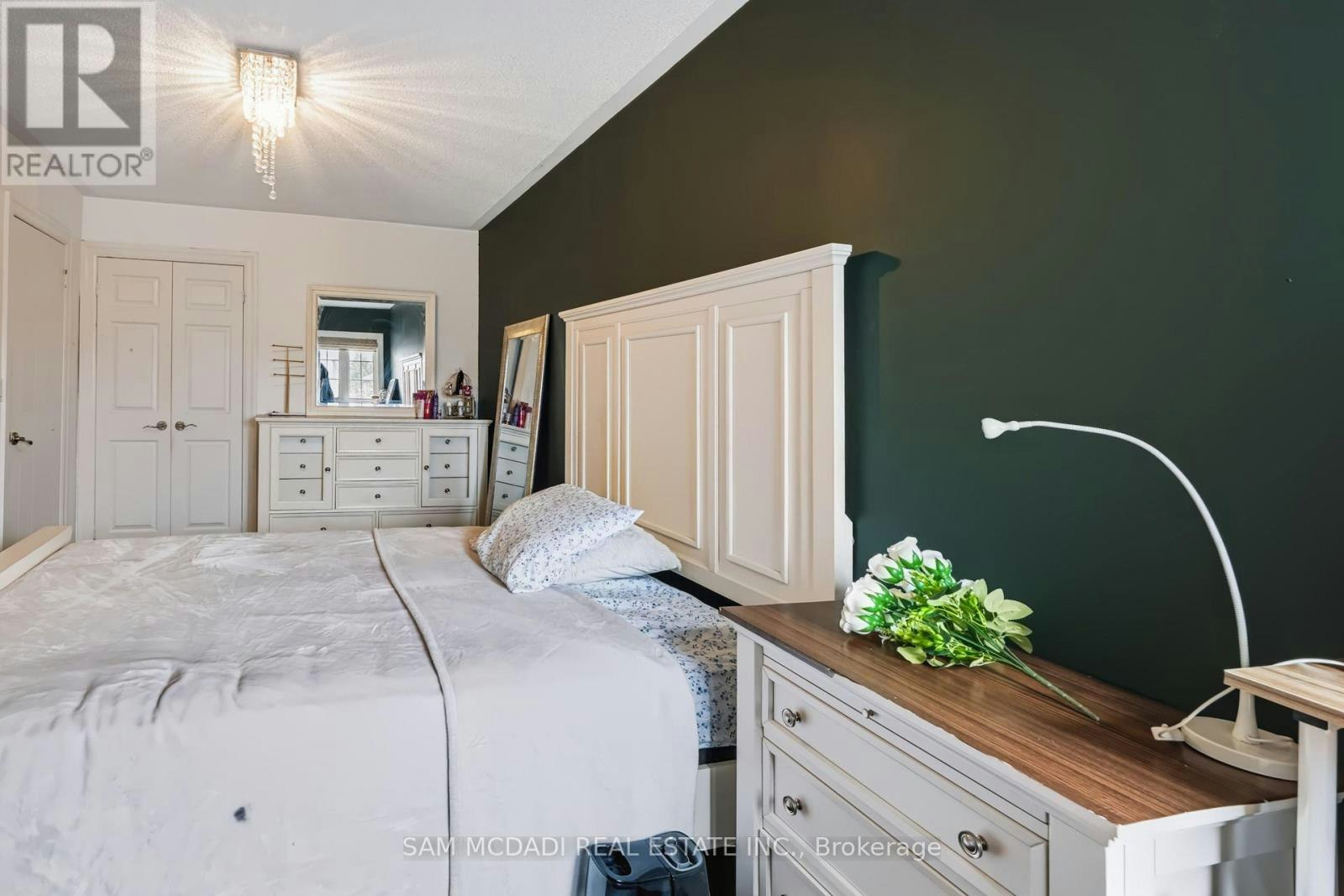 7562 Magistrate Terrace, Mississauga, ON, L5W 1L3 - 18