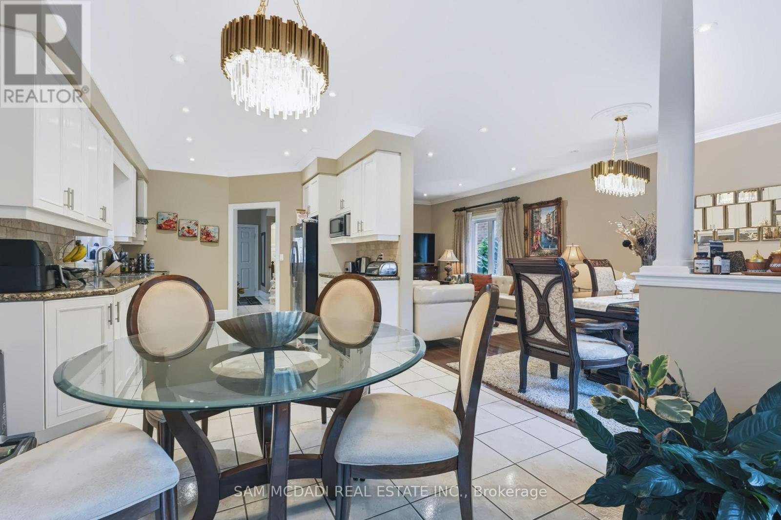 7562 Magistrate Terrace, Mississauga, ON, L5W 1L3 - 6