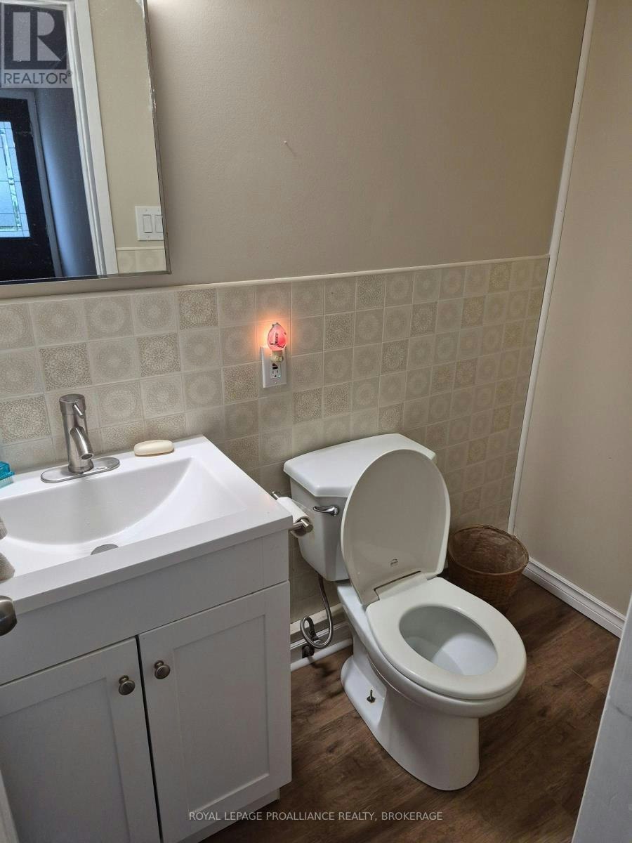 7 Dales Avenue, Brockville, ON, K6V 5G9 - 5