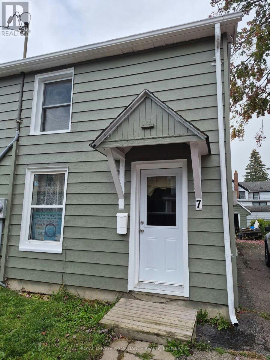 7 Dales Avenue, Brockville, ON, K6V 5G9