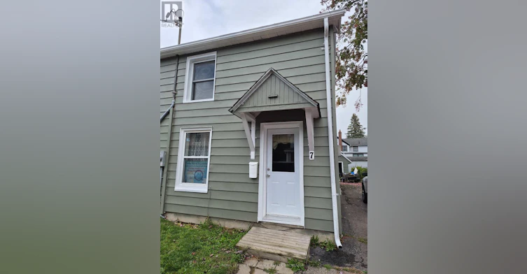 7 Dales Avenue, Brockville, ON, K6V 5G9