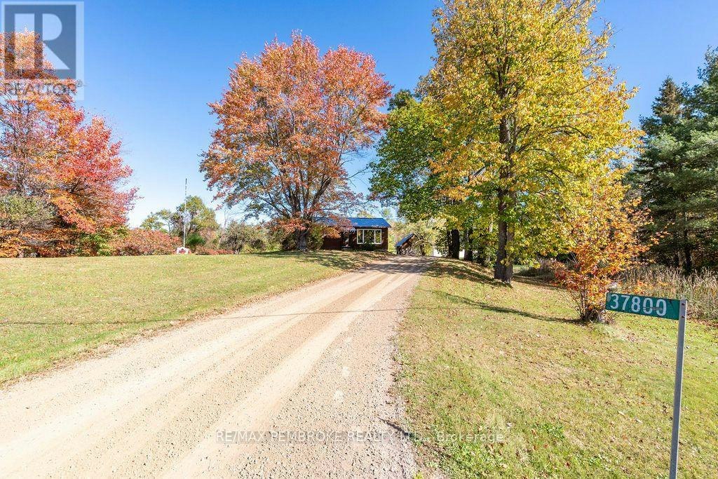 37800 41 Highway, North Algona Wilberforce, ON, K8A 6W4
