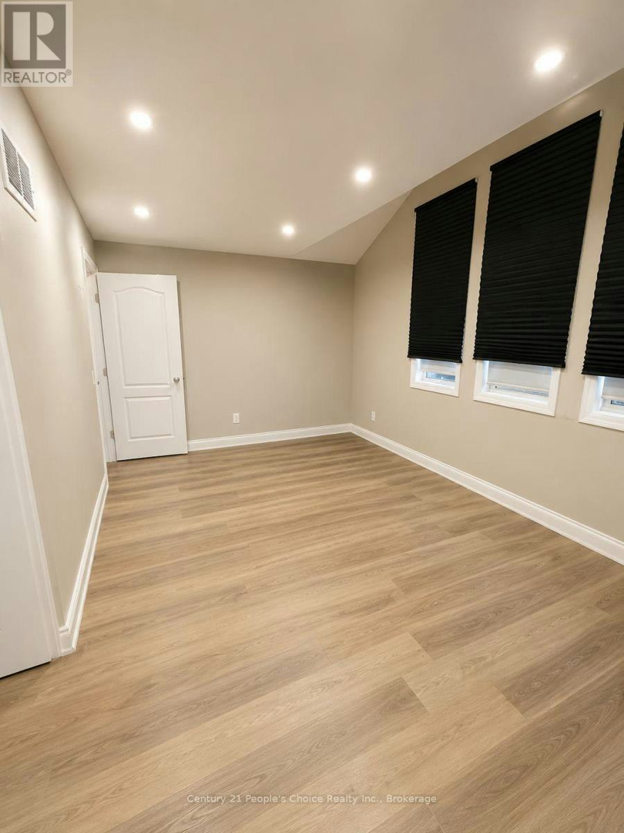 670 Macbeth Heights, Mississauga, ON, L5W 1E5 5