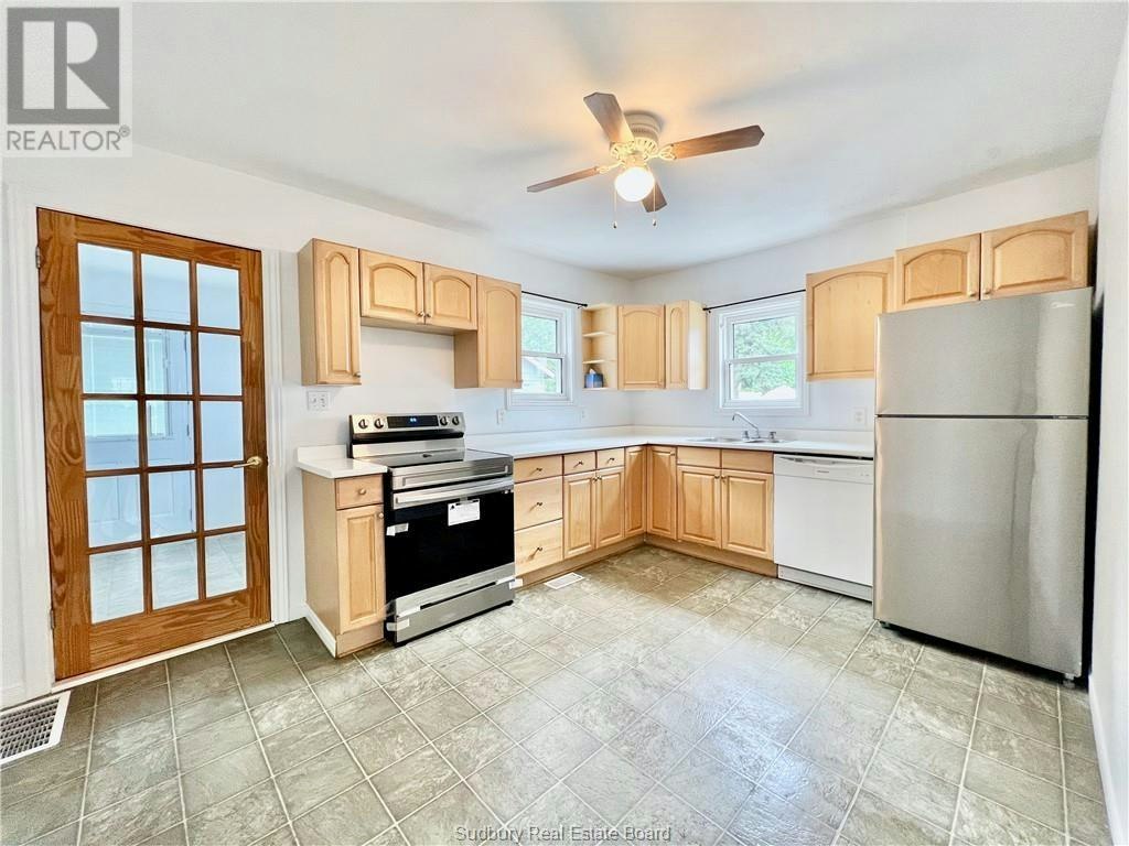 Main Floor-284 Mountain Street, Greater Sudbury, ON, P3B 2T7 - 7
