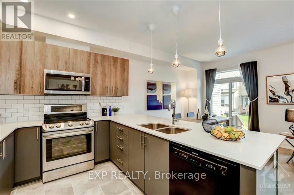 27 Brixton Way, Ottawa, ON, K2S 2P1 - 4