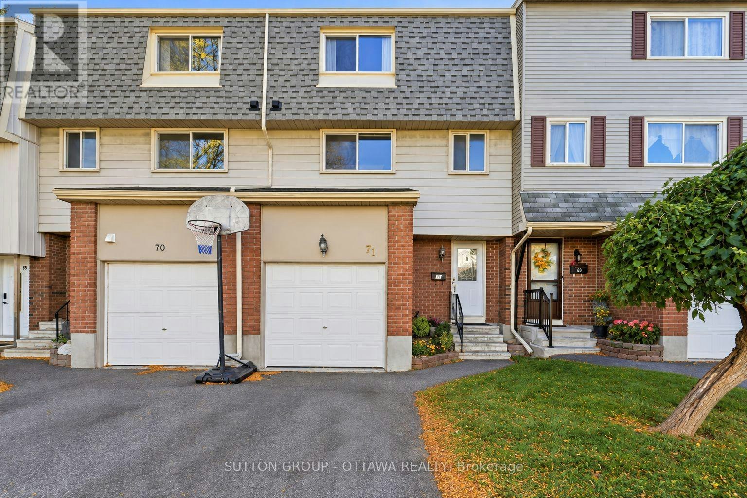 71-2415 Southvale Crescent, Ottawa, ON, K1B 4V1