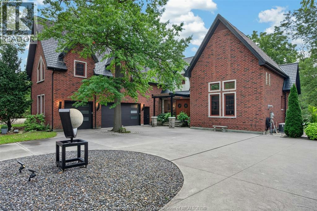 3871 Middle Sideroad, Amherstburg, ON, N9V 2Y9