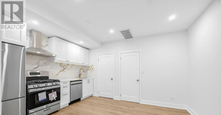202-229 Spadina Avenue, Toronto, ON, M5T 2E2 - 4