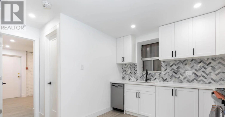 1A-38 Leuty Avenue, Toronto, ON, M4E 2R3 - 11
