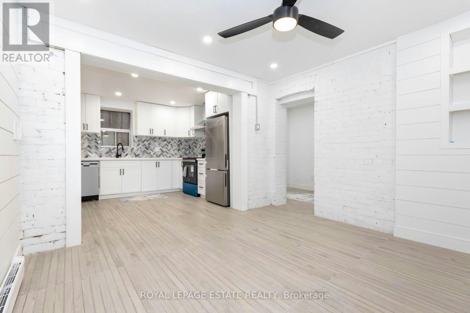 1A-38 Leuty Avenue, Toronto, ON, M4E 2R3 - 4