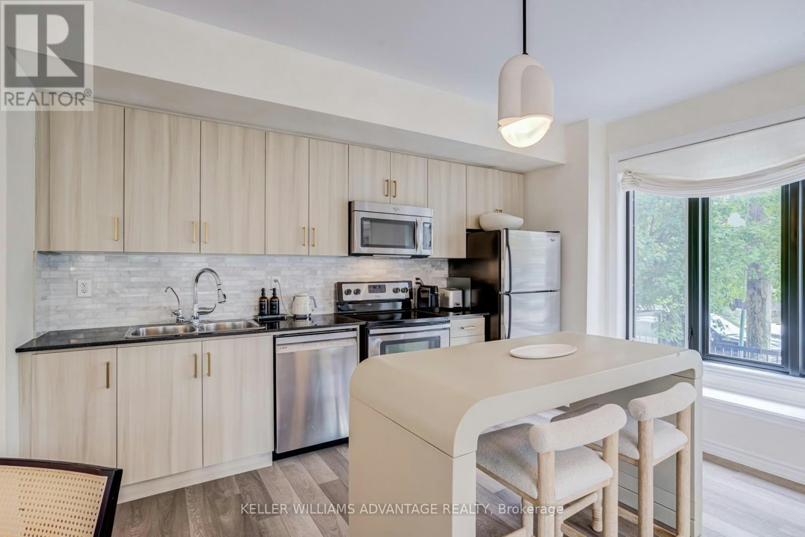 4-10 Carnation Avenue, Toronto, ON, M8V 0B8 - 10