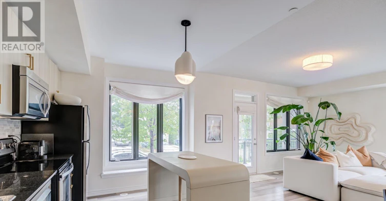 4-10 Carnation Avenue, Toronto, ON, M8V 0B8 - 9