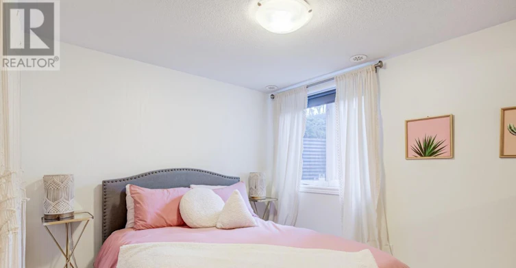 4-10 Carnation Avenue, Toronto, ON, M8V 0B8 - 21