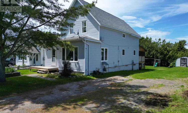 138 Lakeside Avenue
