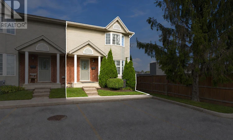 7-122 Sherwood Forest Square