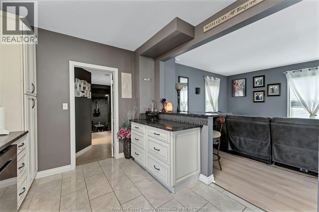 858 Lesperance, Tecumseh, ON, N8N 1W7 - 22