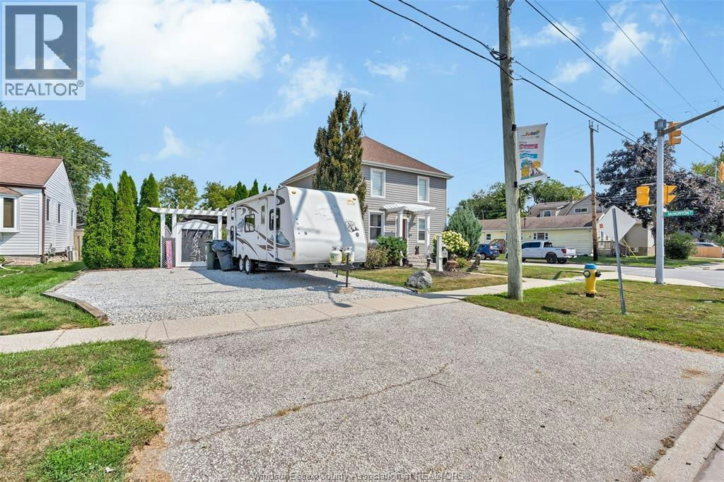 858 Lesperance, Tecumseh, ON, N8N 1W7 - 3