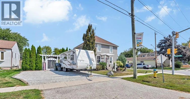 858 Lesperance, Tecumseh, ON, N8N 1W7 - 3