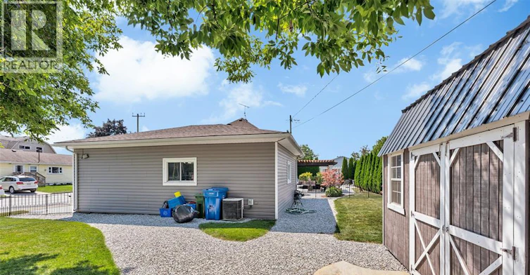858 Lesperance, Tecumseh, ON, N8N 1W7 - 9