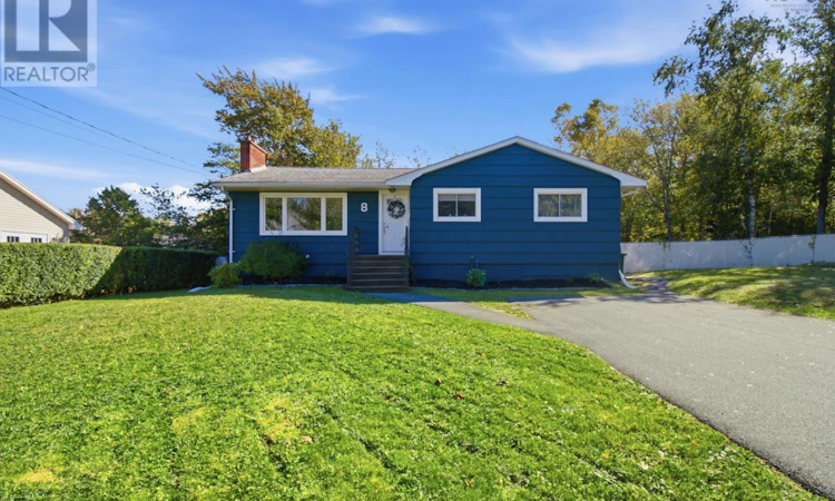 8 Edward Laurie Drive