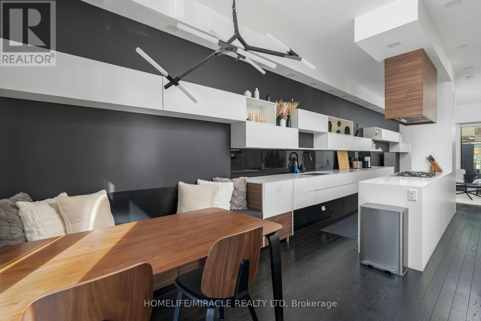 249 Claremont Street, Toronto, ON, M6J 2N1 - 7