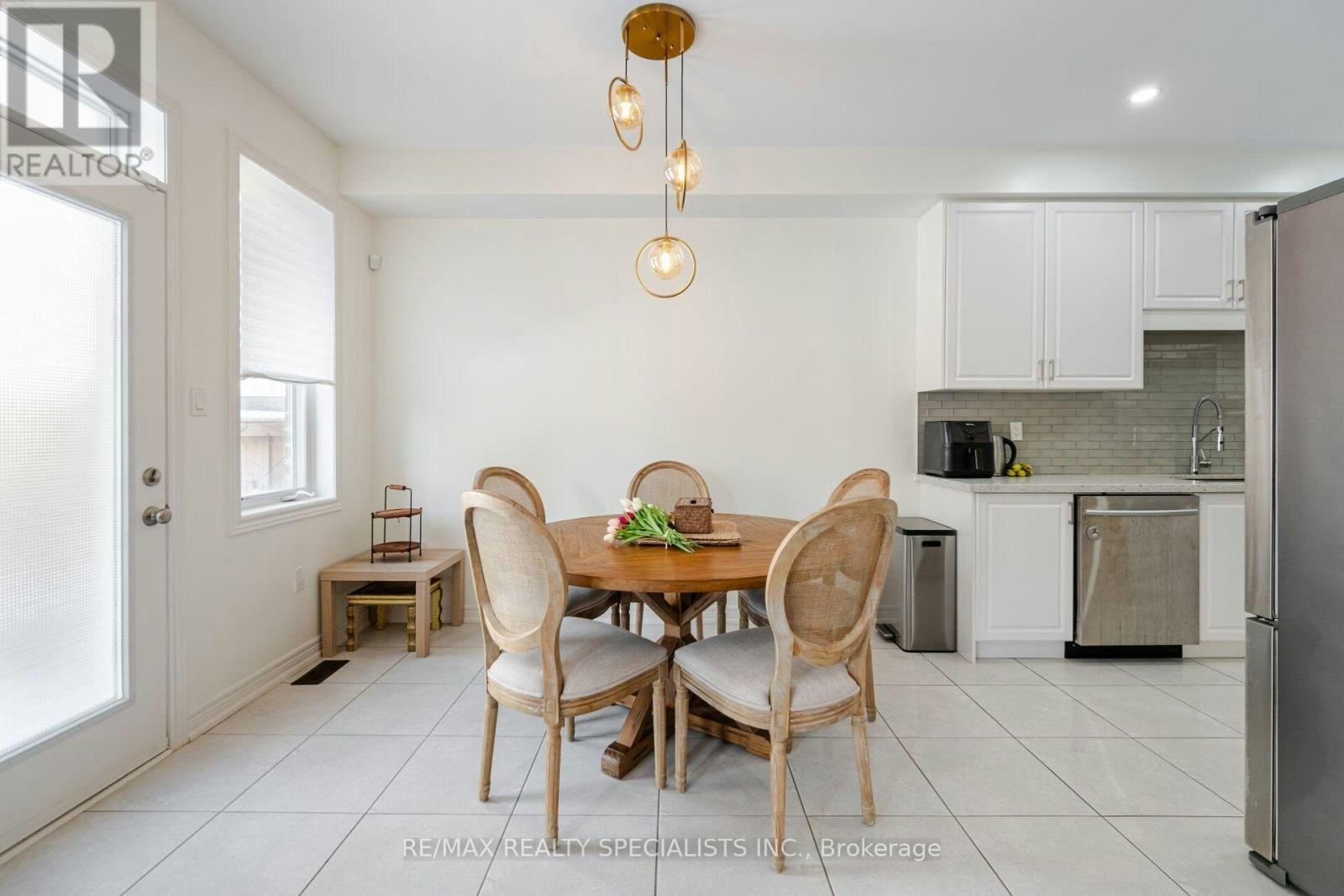 437 Silver Maple Road, Oakville, ON, L6H 0S2 - 11