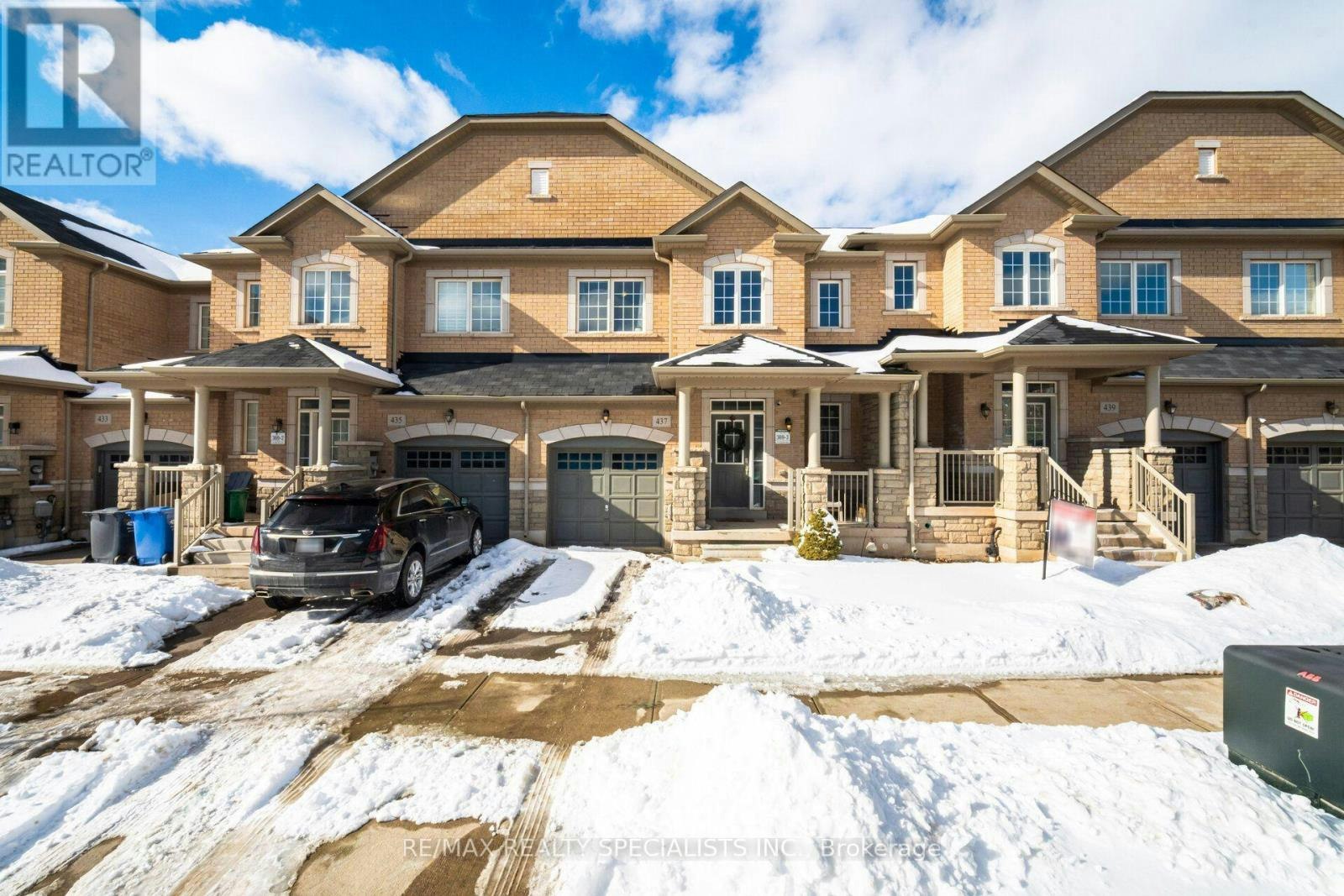 437 Silver Maple Road, Oakville, ON, L6H 0S2 - 2