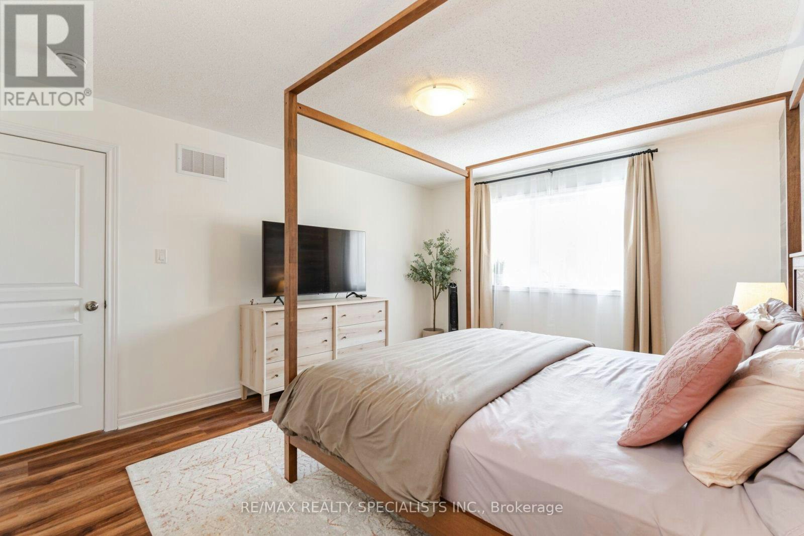 437 Silver Maple Road, Oakville, ON, L6H 0S2 - 22