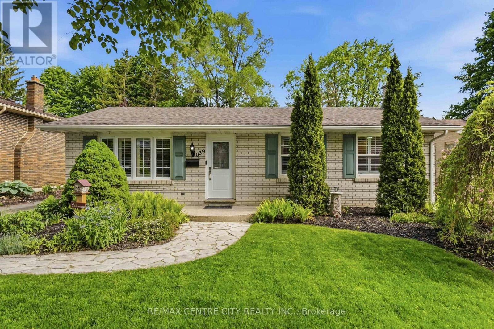 639 Dunboyne Crescent, London, ON, N5X 1X9