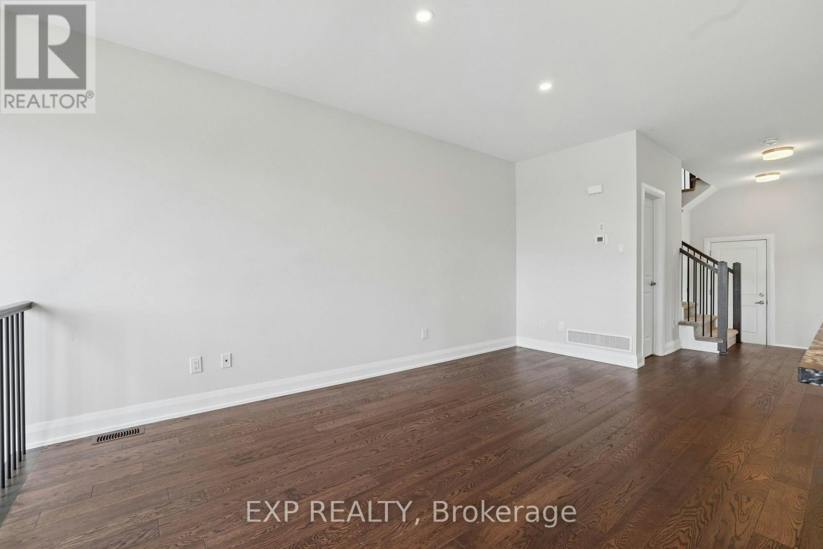 734 Ploughman Place, Ottawa, ON, K2S 3C5 - 10