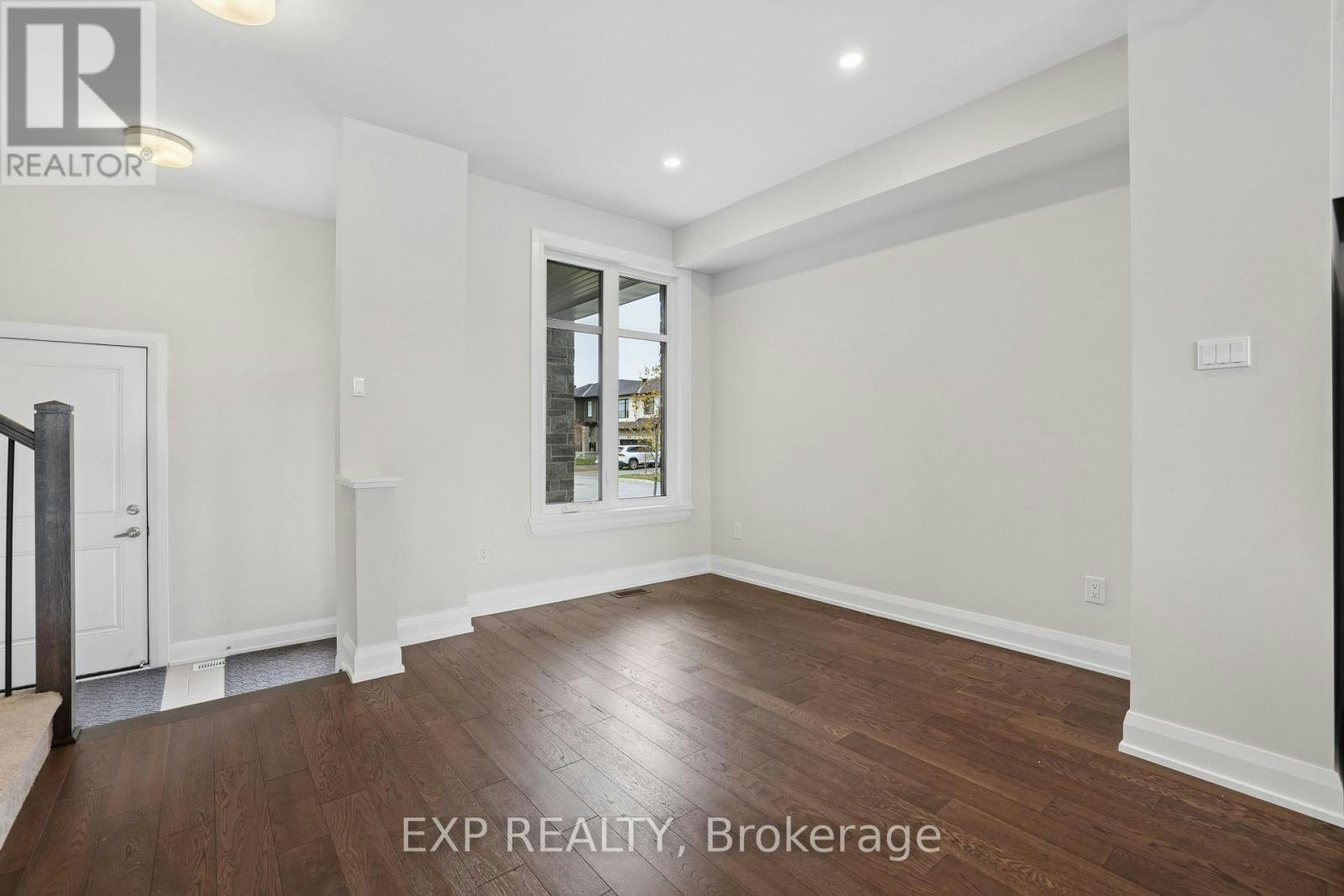 734 Ploughman Place, Ottawa, ON, K2S 3C5 - 7