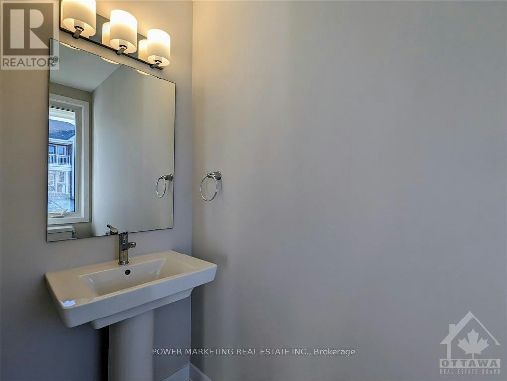 36 Chasing Grove, Ottawa, ON, K0A 2Z0 - 3