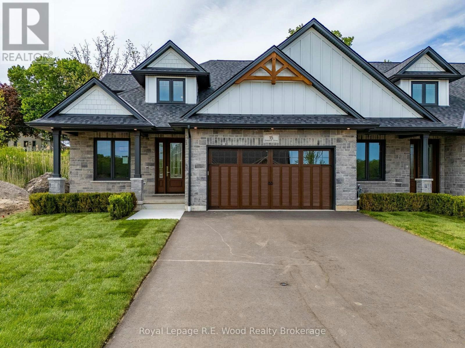 9 Greenhill Drive, Tillsonburg, ON, N4G 0L4
