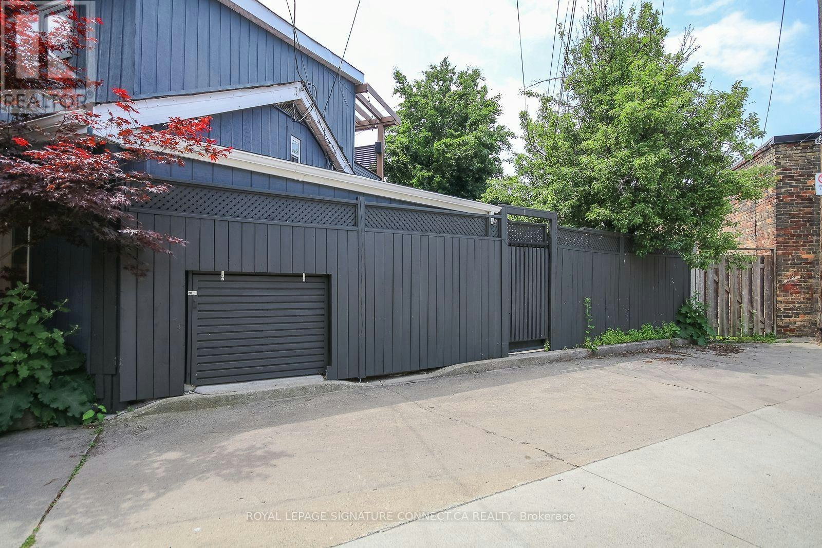 7 Ways Lane, Toronto, ON, M6J 2E8 - 37