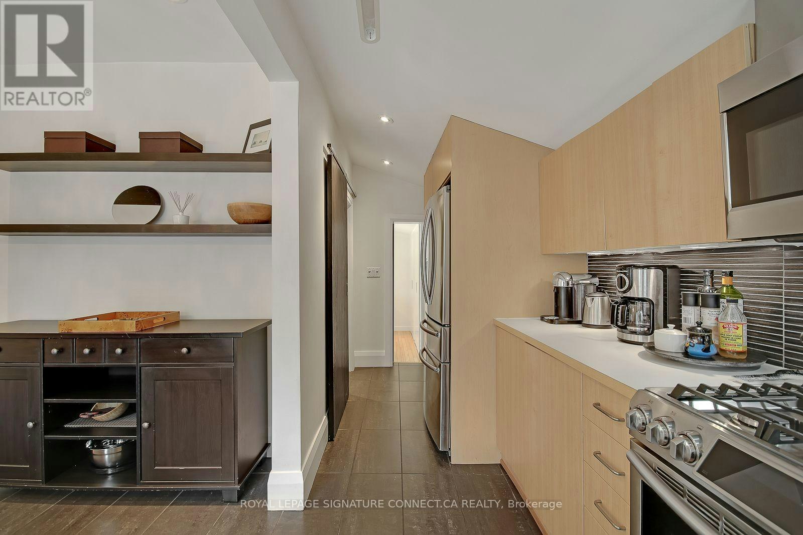 7 Ways Lane, Toronto, ON, M6J 2E8 - 16