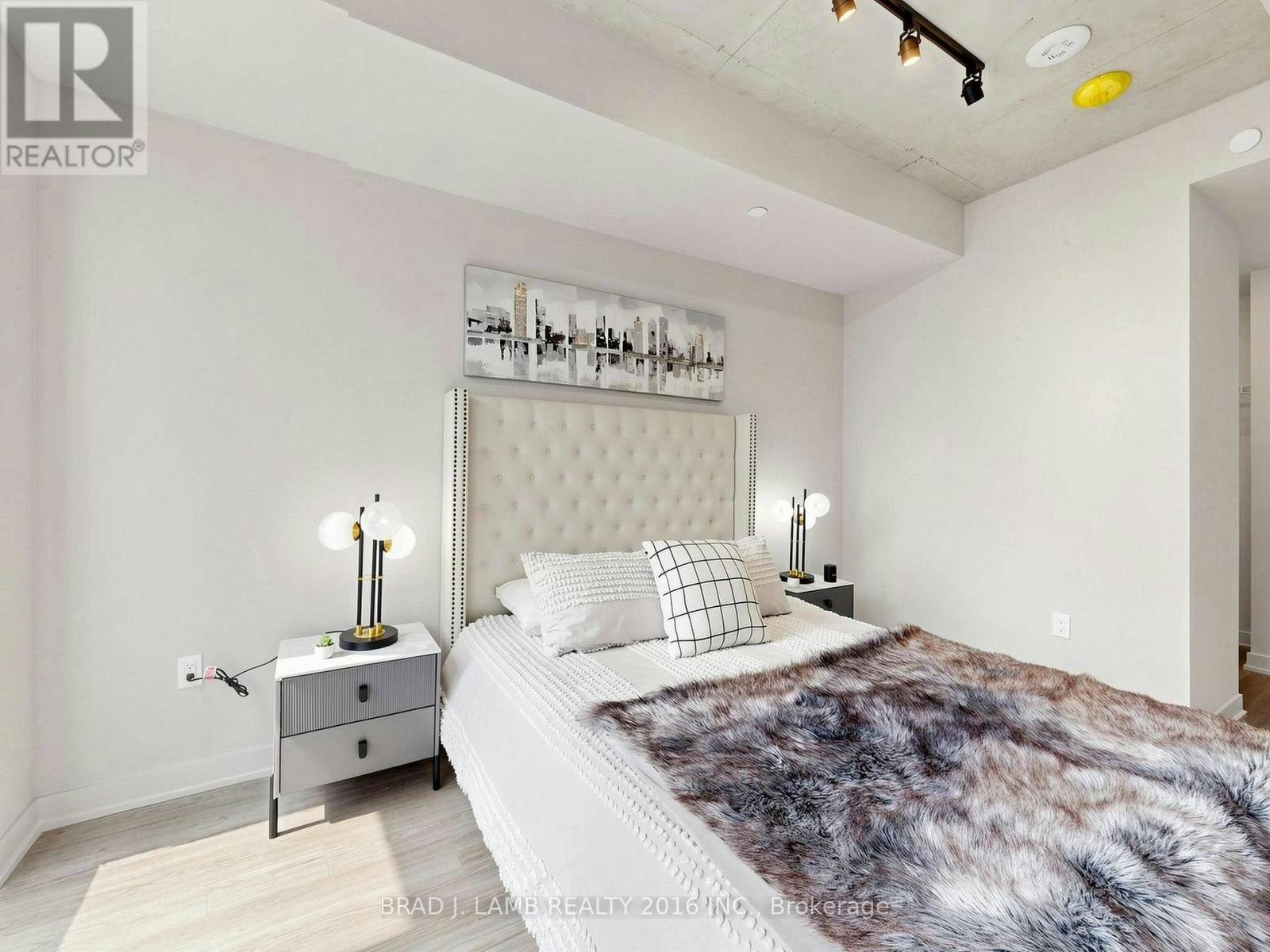 404-284 King Street E, Toronto, ON, M5A 1K4 - 27