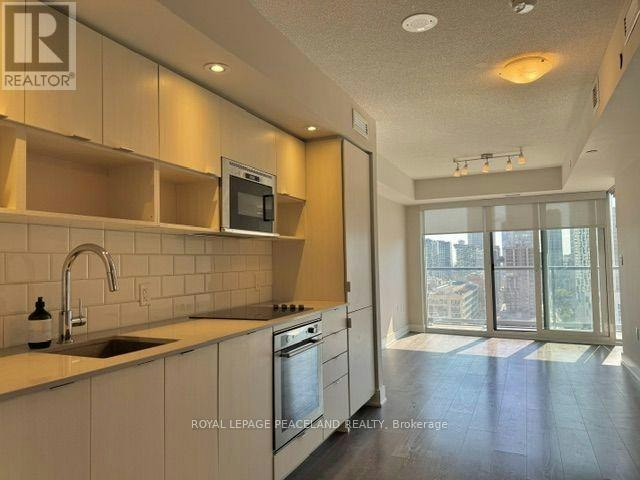 2010-89 Mcgill Street, Toronto, ON, M5B 0B1 - 5