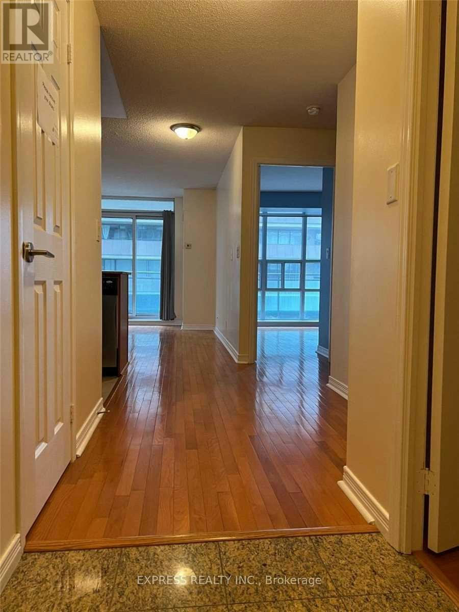 1302-736 Spadina Avenue, Toronto, ON, M5S 2J6 - 2