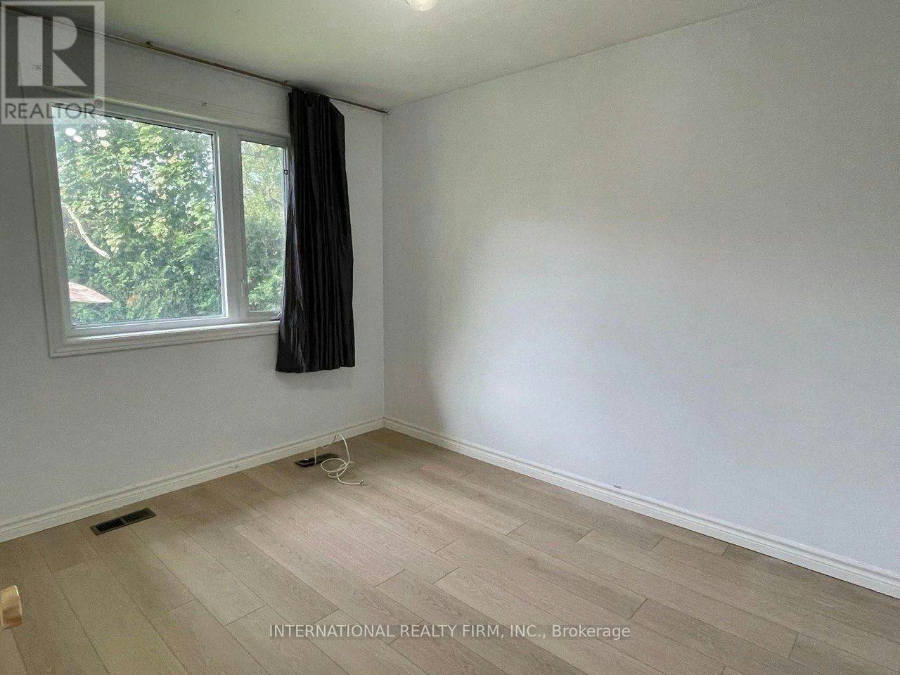 198 Waterloo Avenue, Toronto, ON, M3H 3Z2 - 7