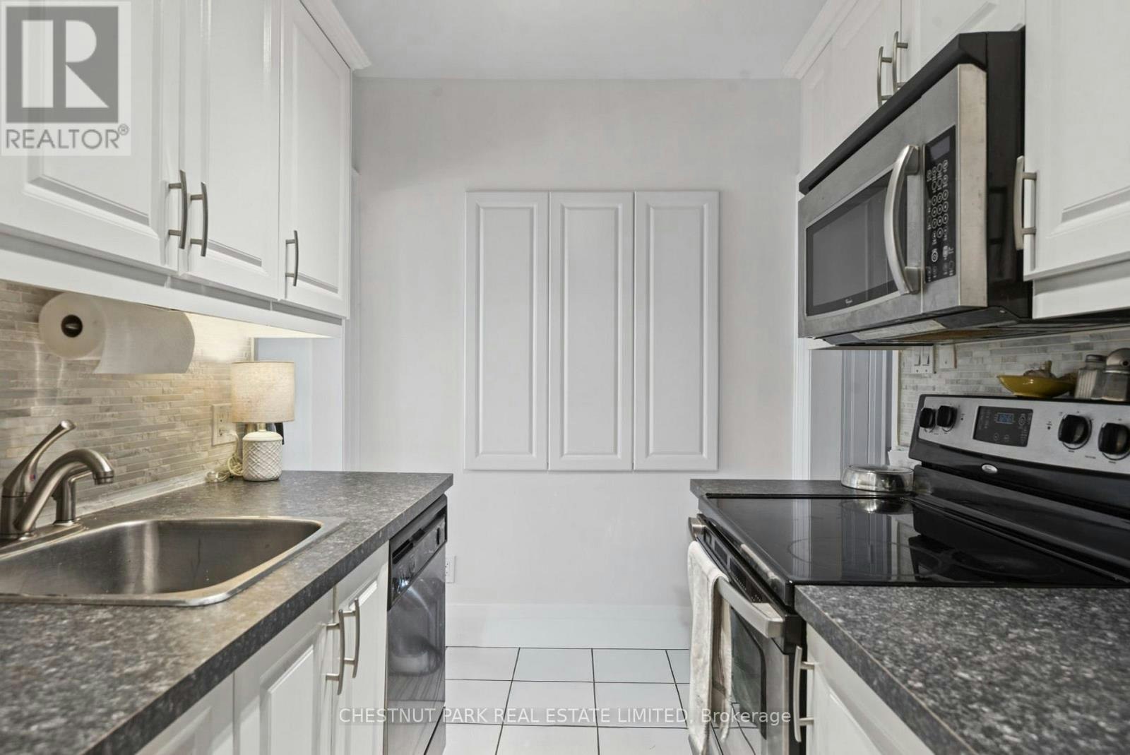 UPPER-44 Glen Echo Road, Toronto, ON, M4N 3E3 - 24