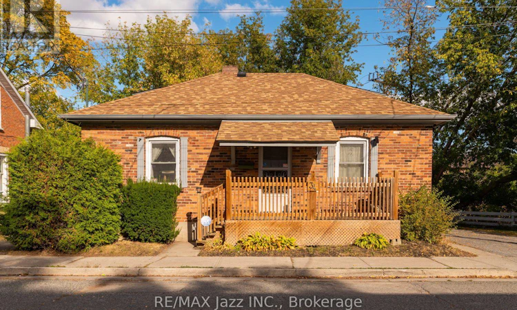 34 Jackson Avenue