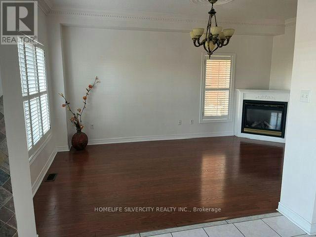 2 Nessie Street, Markham, ON, L3S 4J1 - 9