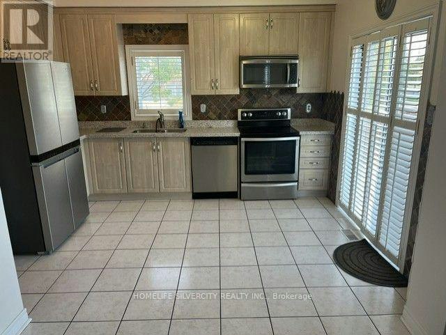 2 Nessie Street, Markham, ON, L3S 4J1 - 12